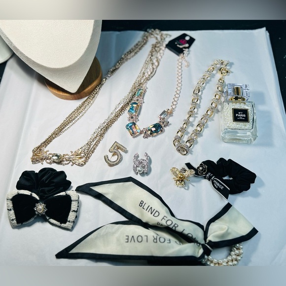 Statement Jewelry & Accessories Bundle 10 pc Set - Picture 2 of 9